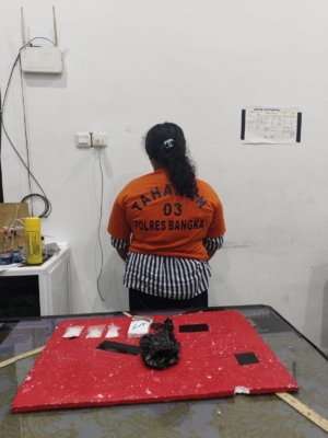 Eni di ciduk satresnarkoba karna simpan sabu 16,76 Gram