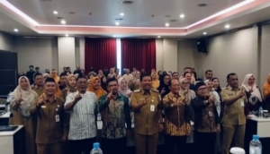 prof udin kita harus tingkatkan kemahiran berbahasa Guru dan ketenaga Pendidikan