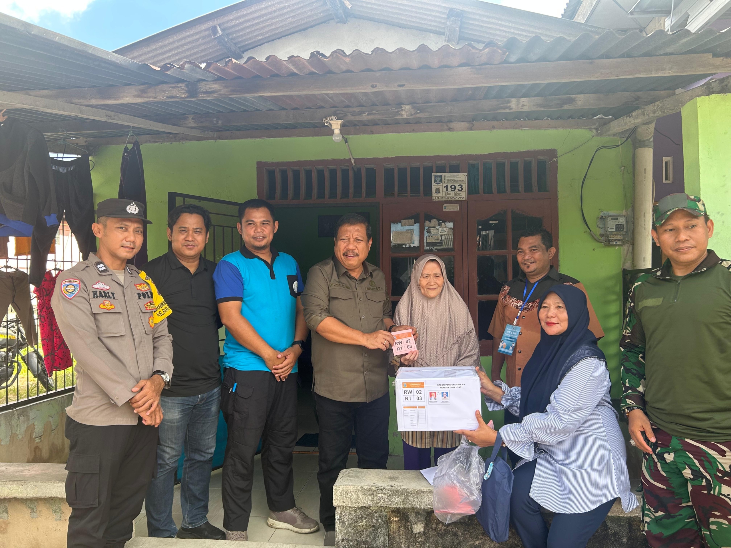 Prof Udin tinjau langsung Pemilihan RT dan RW di Kelurahan Rawa Bangun