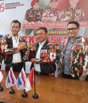 Habis Gelap Terbitlah Terang, Bersatunya Dua Tokoh Besar untuk membesarkan Laskar Merah Putih