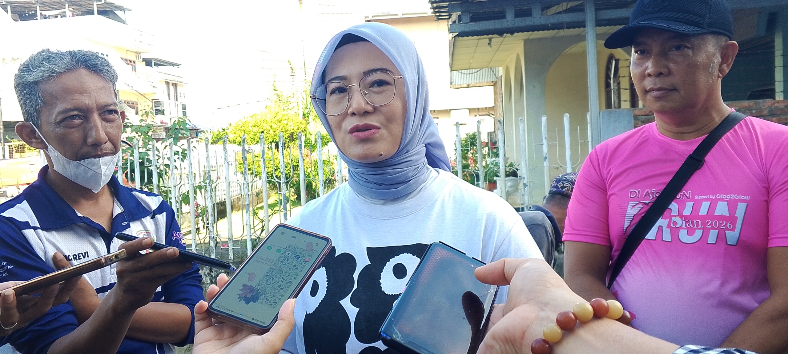 Wawako pimpin Gotong royong di kelurahan Batin Tikal
