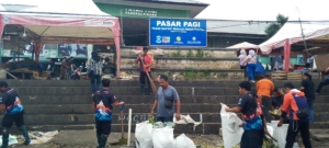 kegiatan Gotong Royong Pemkot Di Pasar Pagi