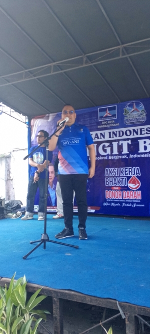 Rangkaian Kegiatan Ulang Tahun Partai Demokrat ke-25 PLT Ketua DPC Partai Demokrat Kota Pangkalpinang Firman Dyah Untuk Seluruh Kader Partai Demokrat harus bermanfaat bagi Masyarakat