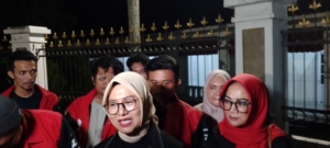 Dessy Ayutrisna Hadiri Malam Renungan Kudatuli Di Titik Nol kilometer Kota Pangkalpinang