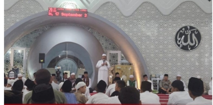 Walikota Saparudin Zikir Merupakan Salah Satu Bentuk Mengingatkan Allah, Zikir Doa Kebangsaan Di Masjid Kubah Timah di Hari Jadi Kota Pangkalpinang ke 269