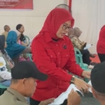 Cece Dessy Terus Beri Dukungan Kepada Pasien Dalam Operasi Katarak Gratis di RSUD Pangkalpinang